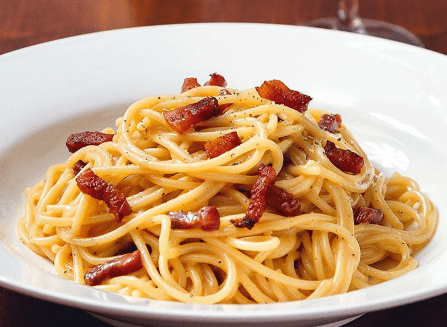 Ricetta spaghetti alla carbonara: ingredienti, preparazione e consigli ...