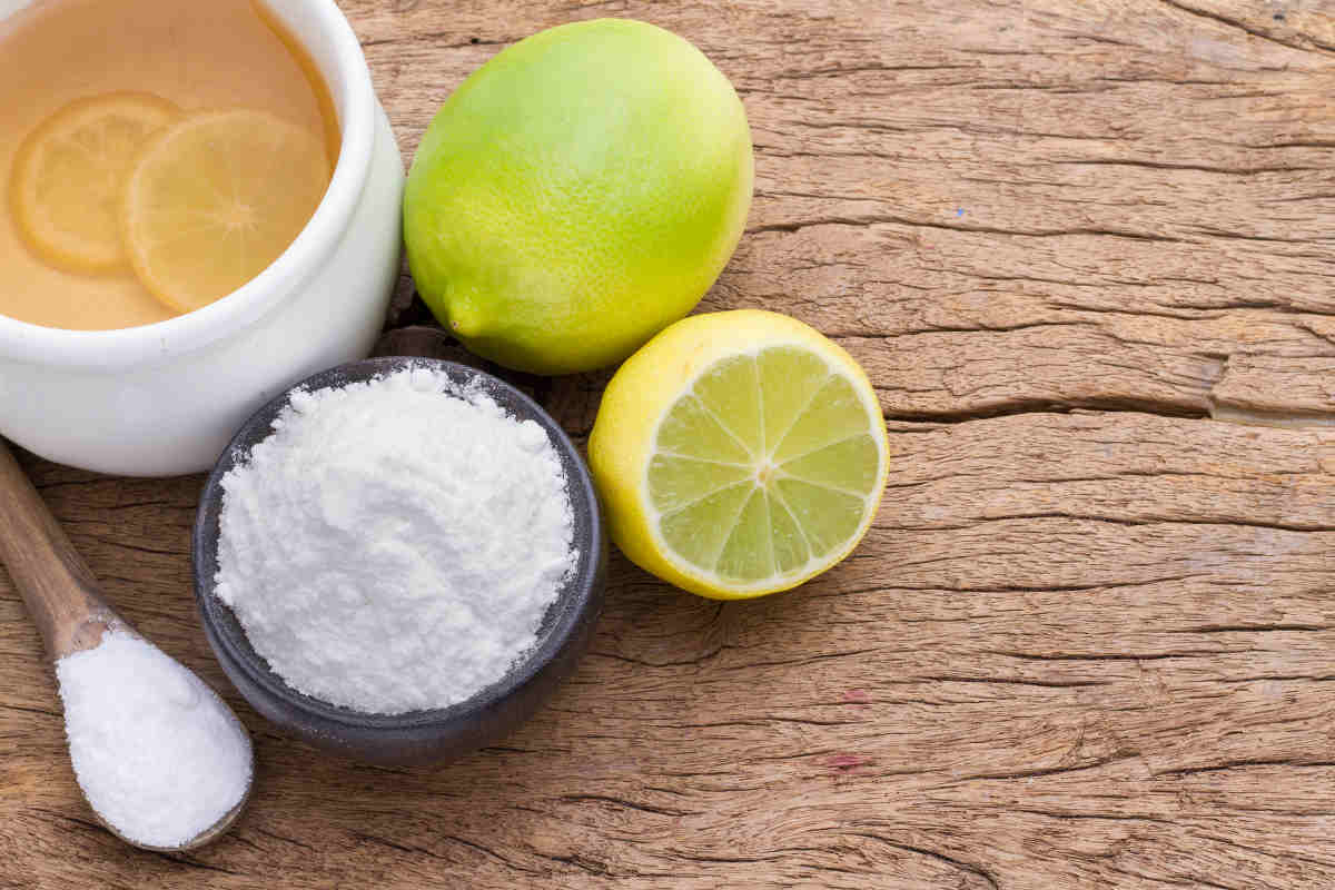 Bicarbonato e limone: una combinazione dai 5 usi più strani e sorprendenti, ecco quali